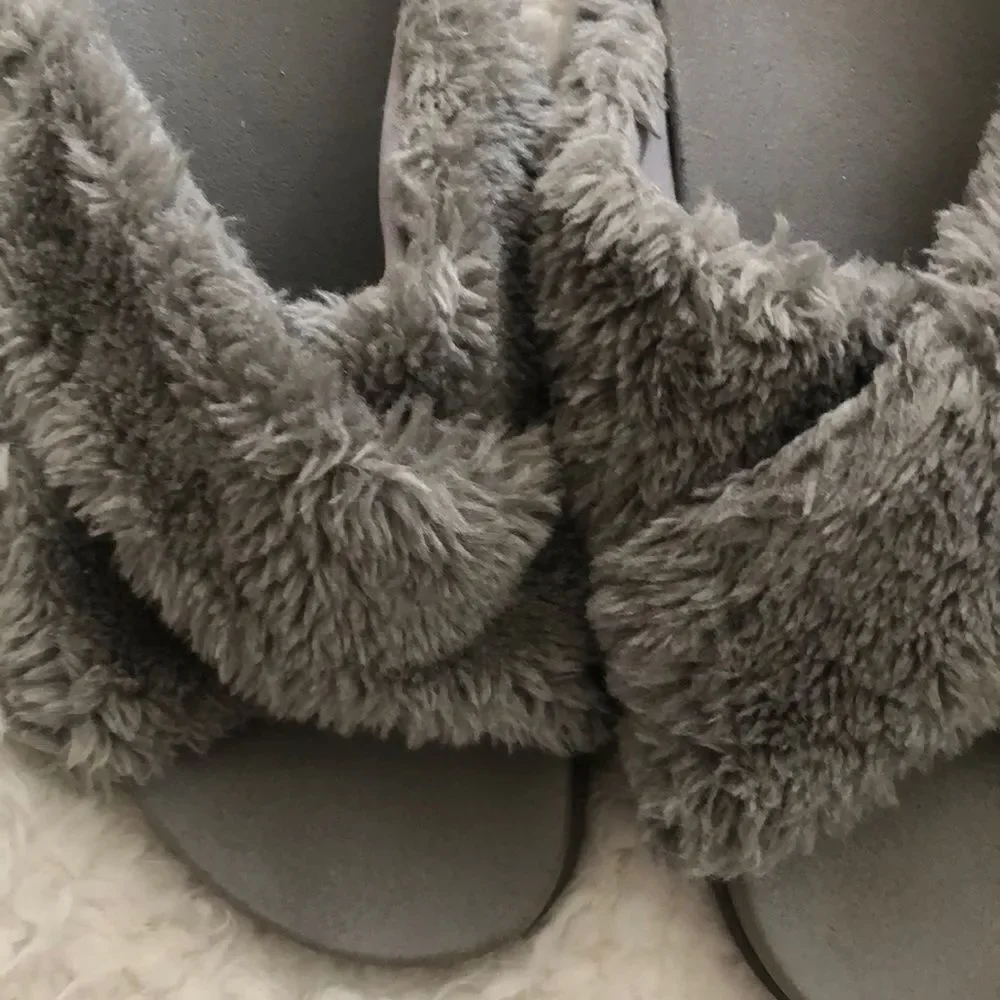 Joe Boxer Gray fur  slides size L Unisex